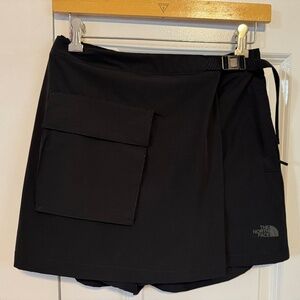 Black Hiking Skorts
